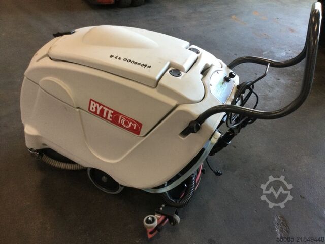 Naßschrubbautomaten RCM BYTE 461 CB UNIC