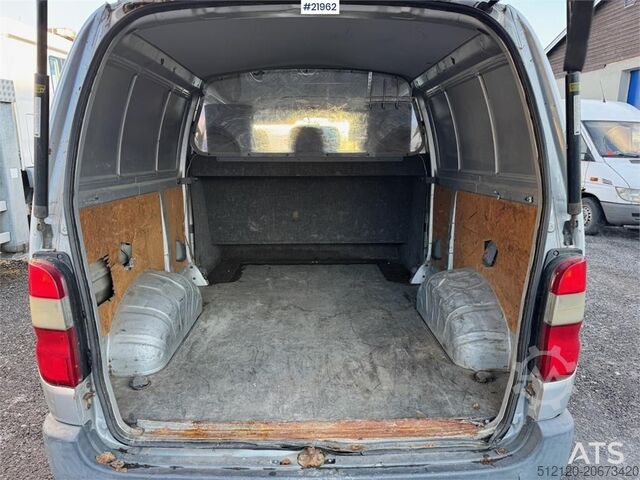 Panel van Toyota Hiace 4WD. Lots of rust. 6 seats!