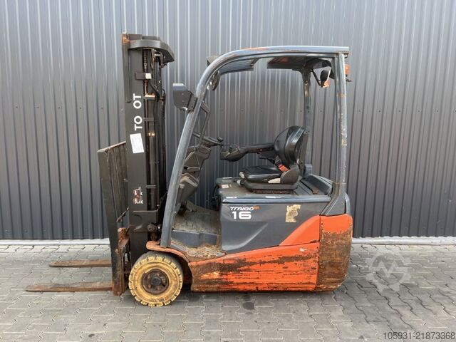 Electric 3-wheel forklift Toyota 8FBE16T