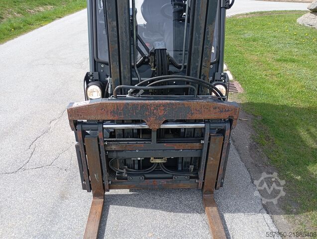 Forklift Linde E 16 Triplex Zinkenverstellgerät