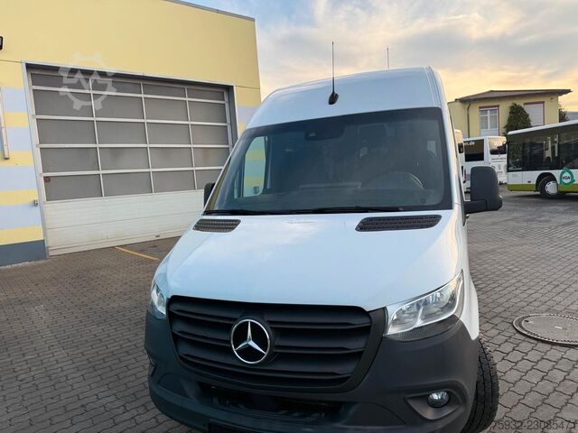 Kleinbus MERCEDES-BENZ Sprinter III 317 CDI Mobility 23 Rollstuhlbühne