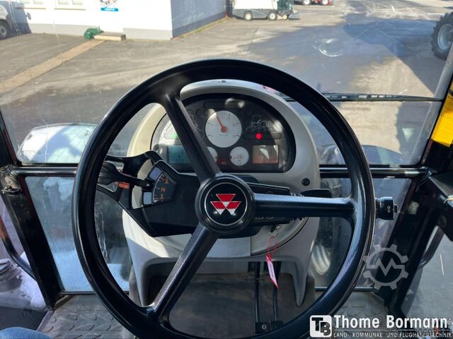 Traktor Massey Ferguson MF 6499 Dyna-6