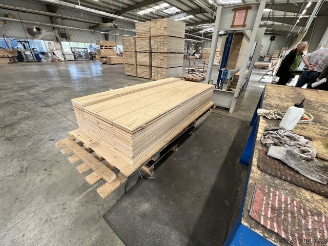 Bonding system for multi-layer parquet flooring Soest 