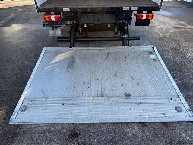 Transporter mit Koffer MERCEDES-BENZ ATEGO 818 L Koffer 6,10 m LBW 1 to.*AHK*EURO 6E