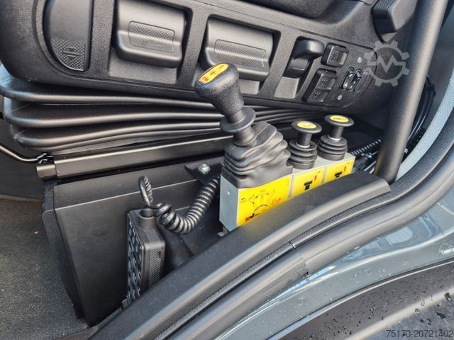 Tipper truck IVECO AD200X46/P HR OFF Palfinger PK 12.501 Funk AHK