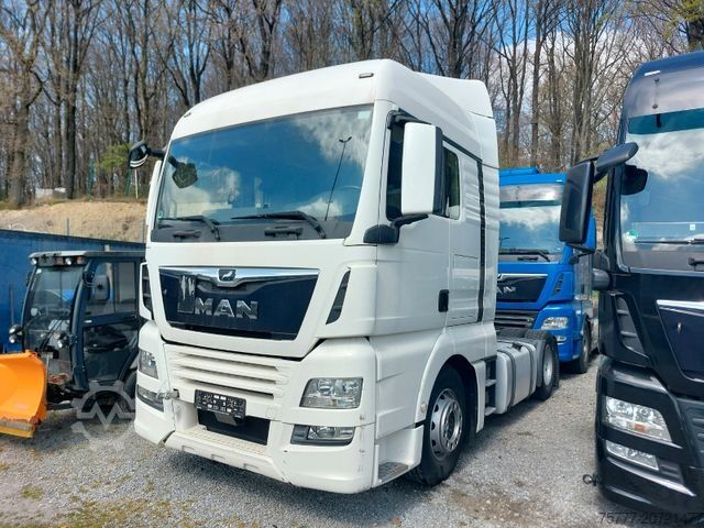 Standard tractor unit MAN TGX 18.500 XLX-Broken Engine-INTARDER-2 Tanks