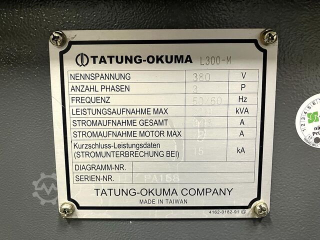 CNC lathe Okuma Genos L 300-M