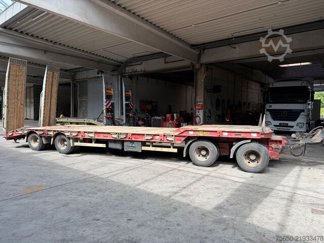 Low loader trailer  T4  4 Achs Tiefladeranhänger