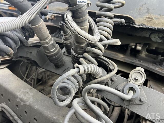 Standard-SZM Volvo fh16 6x4 w/ hydraulics