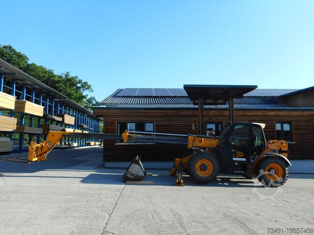 Telescopic handler JCB 533-105