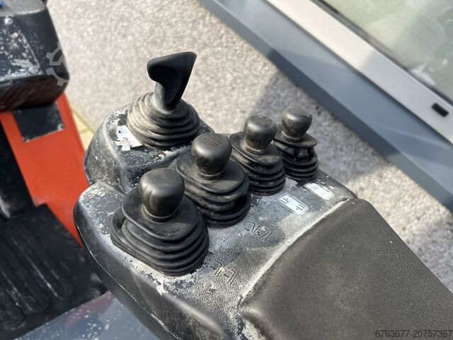 Toyota 42-7FGF25 Heftruck Toyota 42-7FG25 duplo 500 sideshift/vorkversteller LPG 2011 TOYOTA 42 7FGF 25