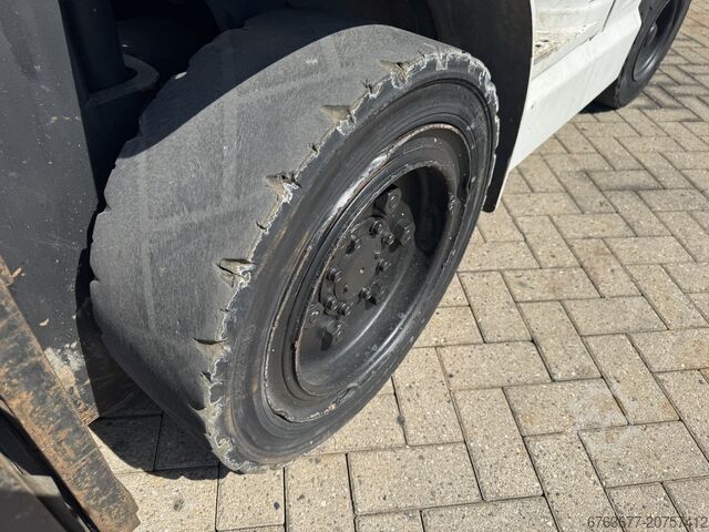 Toyota 62-6FDF30 Duplo 400 mit Seitenschub, Diesel TOYOTA 62-6FDF30