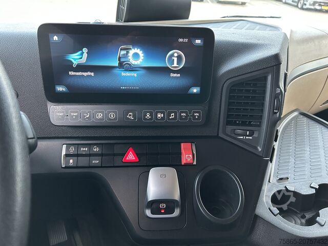 Standard tractor Mercedes-Benz Actros 1845 Gigaspace / Tacho V2 / Blower - PTO...