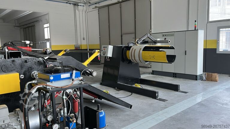 Maßgenaue Schneide- und Richtlinie ARP Project Linea di Taglio Cuting Line 1.500 x 3 mm