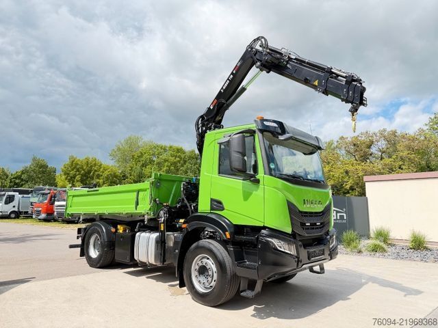 Truck mounted crane IVECO AD200X40 4x2 Kipper KRAN 12m Funk Greifer AHK