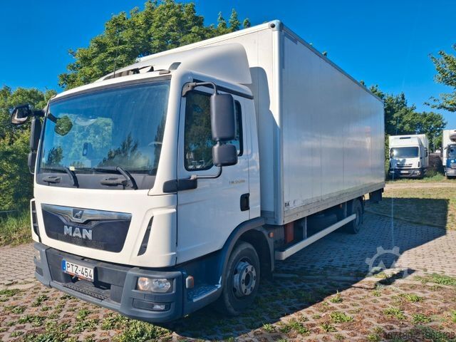 Box truck MAN MAN TGL 12.220 4X2