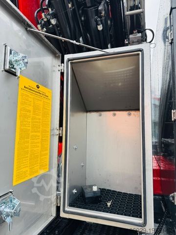 Spezial-LKW VOLVO FH540 10x4 mit F1150 Ladekran, Sattelzugmaschine