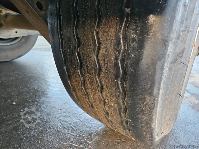 Kipper Auflieger Schwarzmüller K-Serie Stahlrundmulde