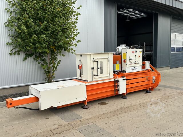 Automatische Horizontalballenpresse HSM HSM AK 1200