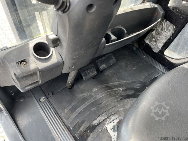 Treibgasstapler Linde H25T-01