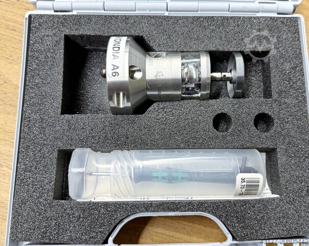 Vertikales Bearbeitungszentrum CNC BAZ KONDIA Heidenhain TNC 530 A-6 und A-10 IKZ + Zubehör