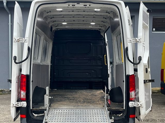 Kastenwagen hoch VOLKSWAGEN CRAFTER 2,0 TDI 4 MOTION KAMERA KLIMA AHK RAMPE