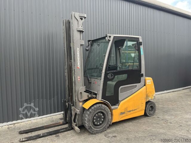 Elektro 4 Rad-Stapler Jungheinrich EFG535k