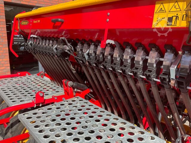 Väderstad Rapid RD 300 C inkl. BioDrill Väderstad Rapid RD 300 C inkl. BioDrill