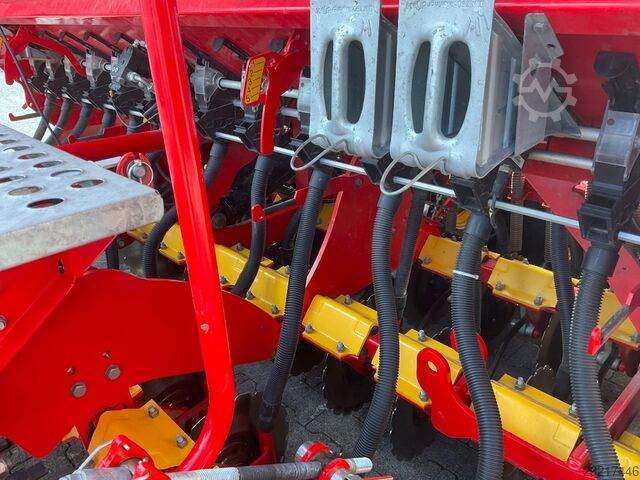 Väderstad Rapid RD 300 C inkl. BioDrill Väderstad Rapid RD 300 C inkl. BioDrill