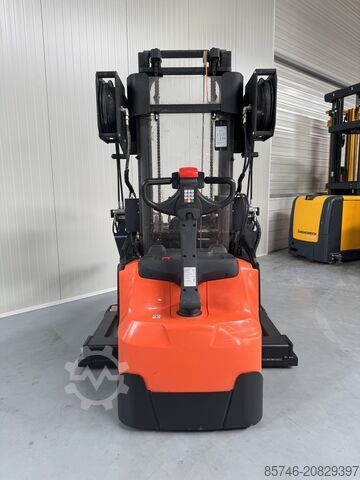 SWE 140 S - mit PALETTENWECHSLER!! TOYOTA SWE 140 S - with PALLETCHANGER !!