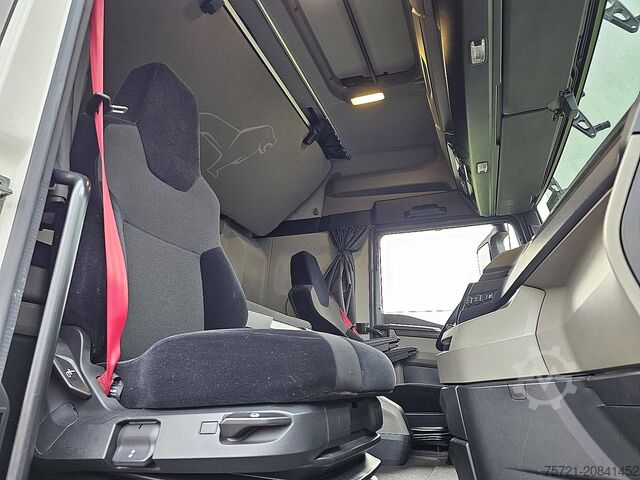 Standard-SZM MAN 26.470 TGX GM 6X2/4 ADR