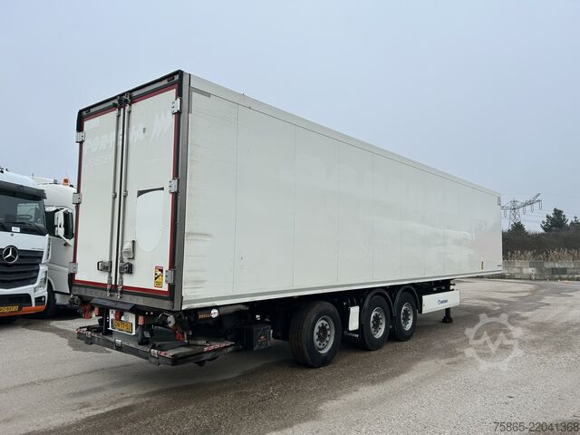 Box body Krone Cool Liner / Isolated Box / Loadlift 2000 kg / ...
