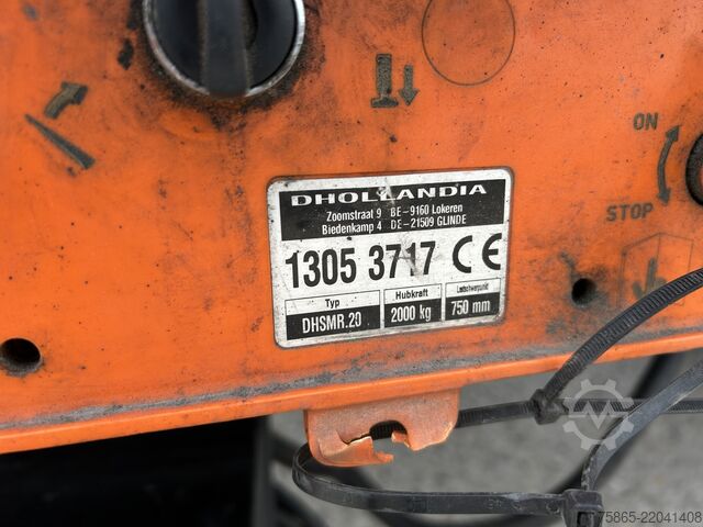 Box body Schmitz Cargobull SCB S3B / Box / Loadlift / Disk / APK TUV 06-27