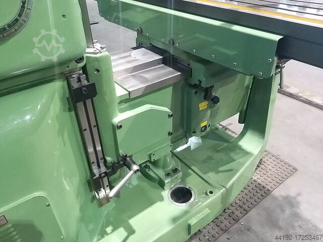 Milling machine MECHANICY PRUSZKOW FWA-41M 2000x400