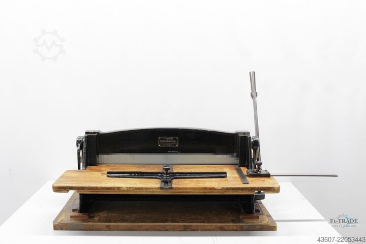 Manuelle Rillmaschine - Perforiermaschine / manuel Creasing - Perforation machine Halin & Schächinger CP