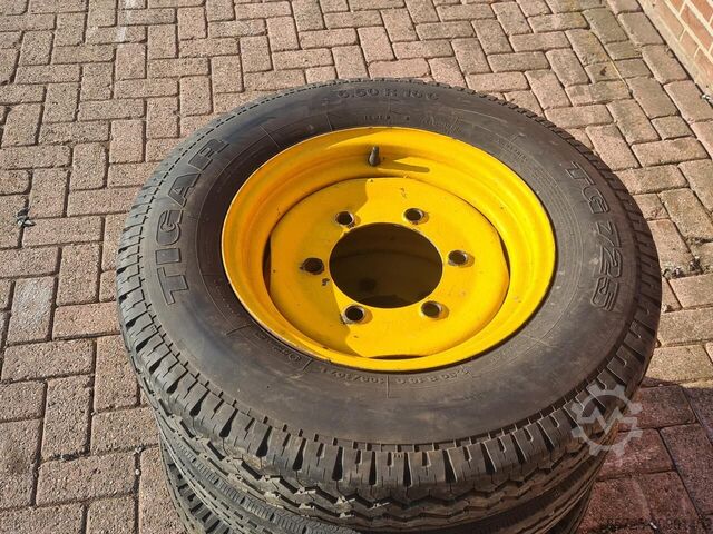 Wheel with tyre  Tigab