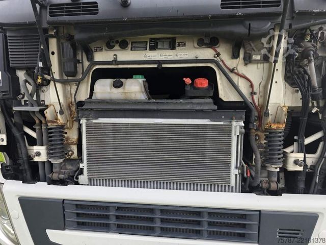Refrigerated truck VOLVO FH 480 Kühler mit Kühlanhänger, LBW+Türen