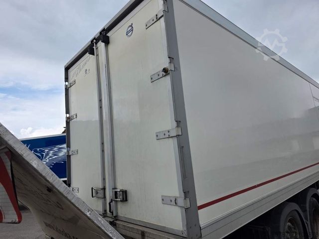 Refrigerated truck VOLVO FH 480 Kühler mit Kühlanhänger, LBW+Türen