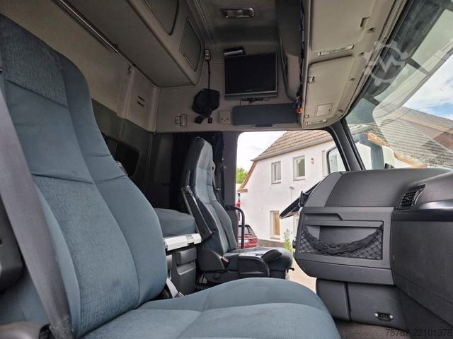 Refrigerated truck VOLVO FH 480 Kühler mit Kühlanhänger, LBW+Türen