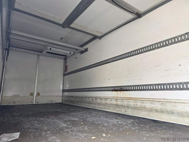 Refrigerated truck VOLVO FH 480 Kühler mit Kühlanhänger, LBW+Türen