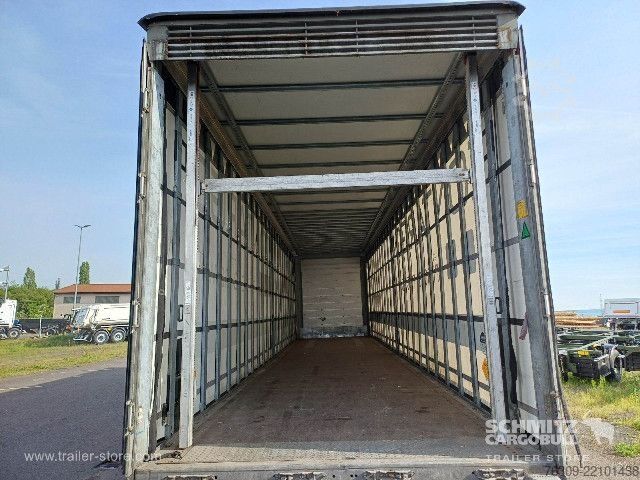 Auflieger mit Pritsche & Plane Schmitz Cargobull Curtainsider Mega Getränke