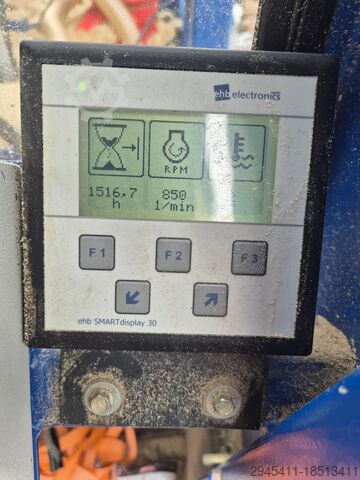 Holzspalter S&Ü Hydraulik- und Maschinenbau GmbH SSA 700 und Ladekran Epsilon M100-LD97