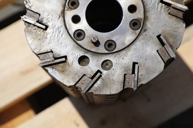 Set of aluminum heads  