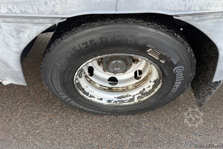 Refrigerated truck Mercedes-Benz Atego 1021 4x2 Kühlkoffer+HB / Swiss-Vehicle