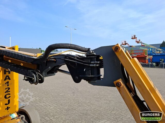 Articulated boom lift Haulotte HA12CJ+
