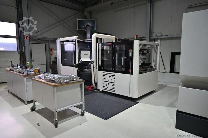 Universal machining center DMG MORI DMU 70 mit Erowa 10fach Wechsler
