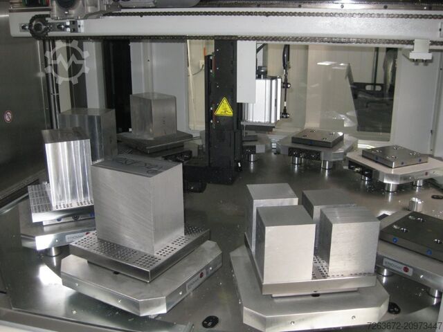 Universal machining center DMG MORI DMU 70 mit Erowa 10fach Wechsler