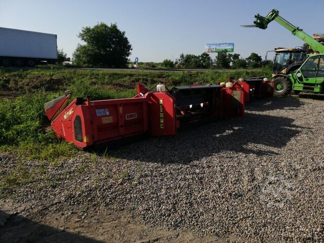 Combine harvester Drago 8-reihig