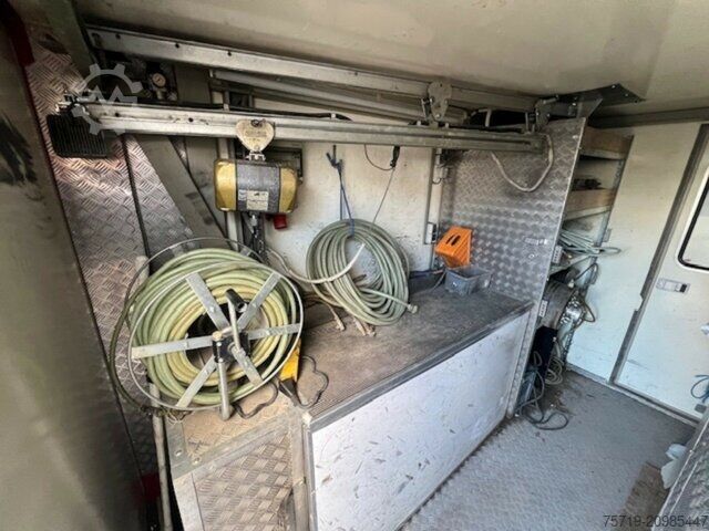 Vacuum tank truck MAN 8.180 4x2 TGL Dichtheitsprüffahrzeug Sklarz