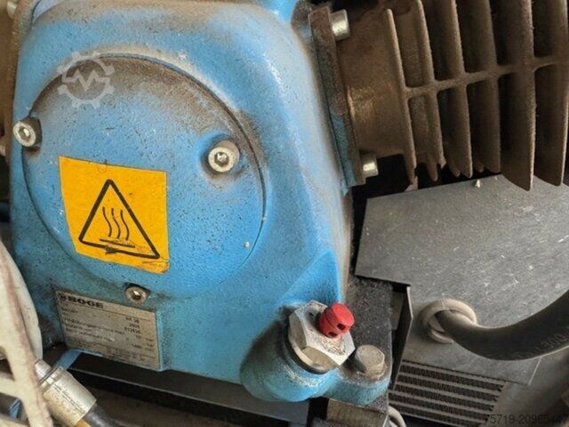 Vacuum tank truck MAN 8.180 4x2 TGL Dichtheitsprüffahrzeug Sklarz